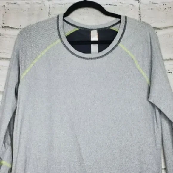 Lucy Tech Striped Ruched Top Womens Large Gray Thumb Hole Pullover Crew Shirt - Picture 3 of 9